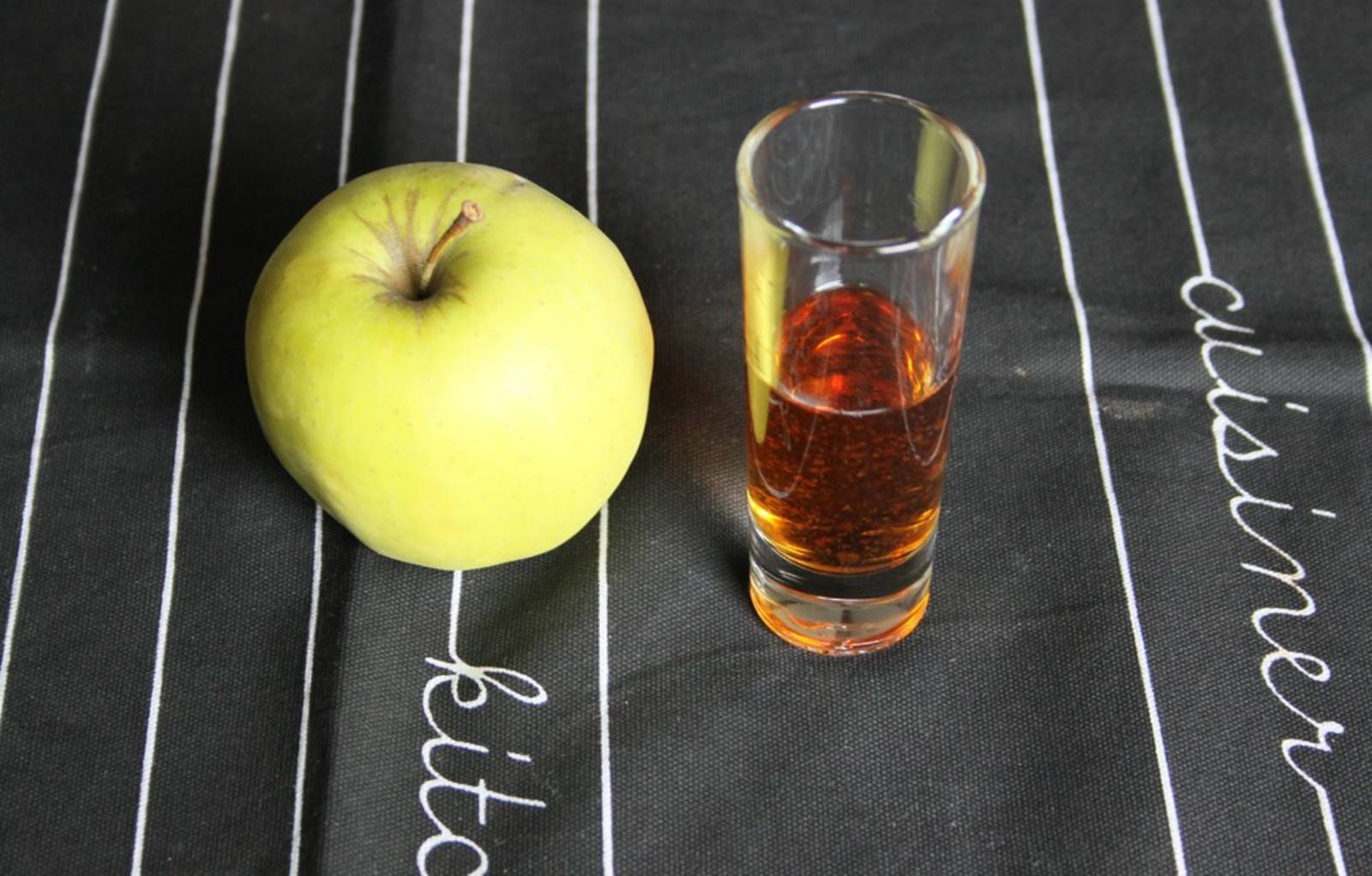 Apfellikör Rezept - ichkoche.de