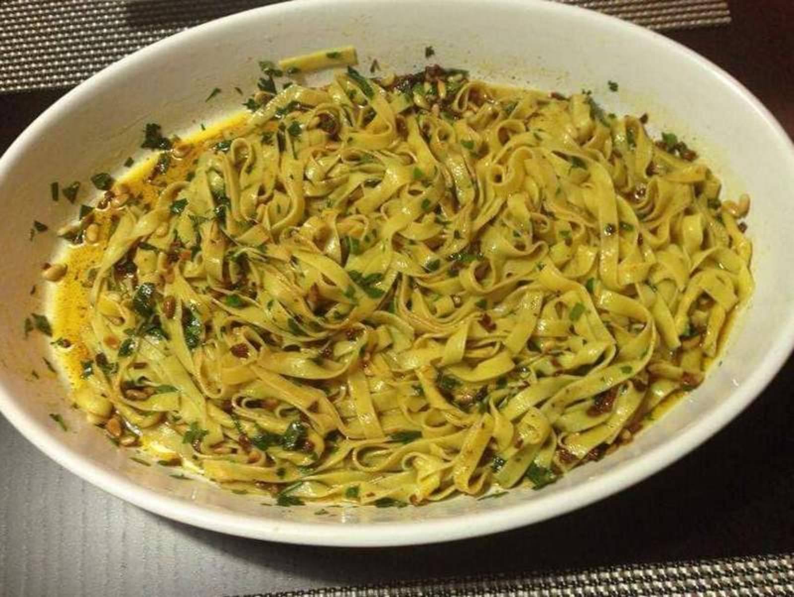 Hecht gebraten mit Kürbis und Holunder Rezept - ichkoche.at