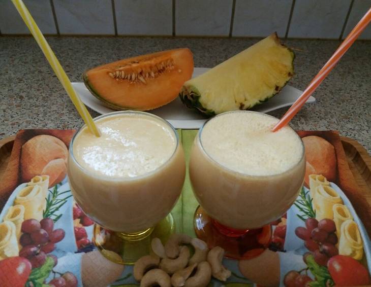 Ananas-Zuckermelonen-Shake