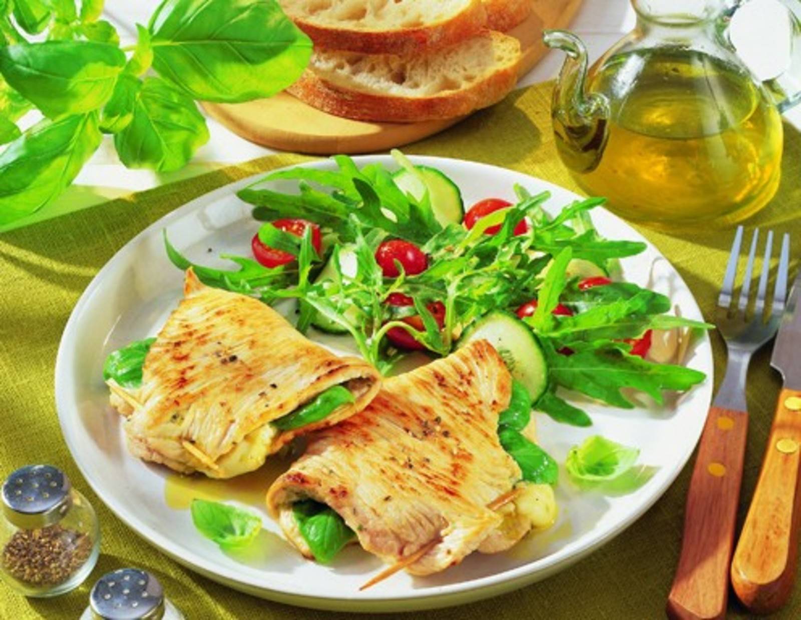 Gefüllte Putenschnitzel mit Pesto und Schafskäse Rezept