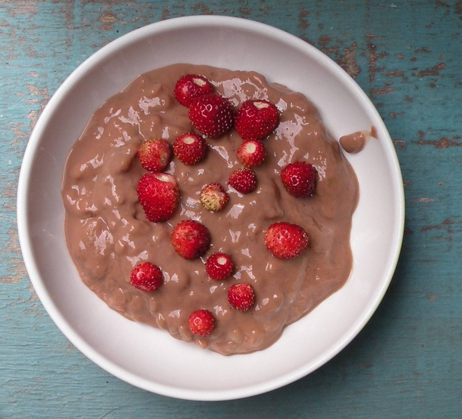 Schokomilchreis mit Erdbeeren