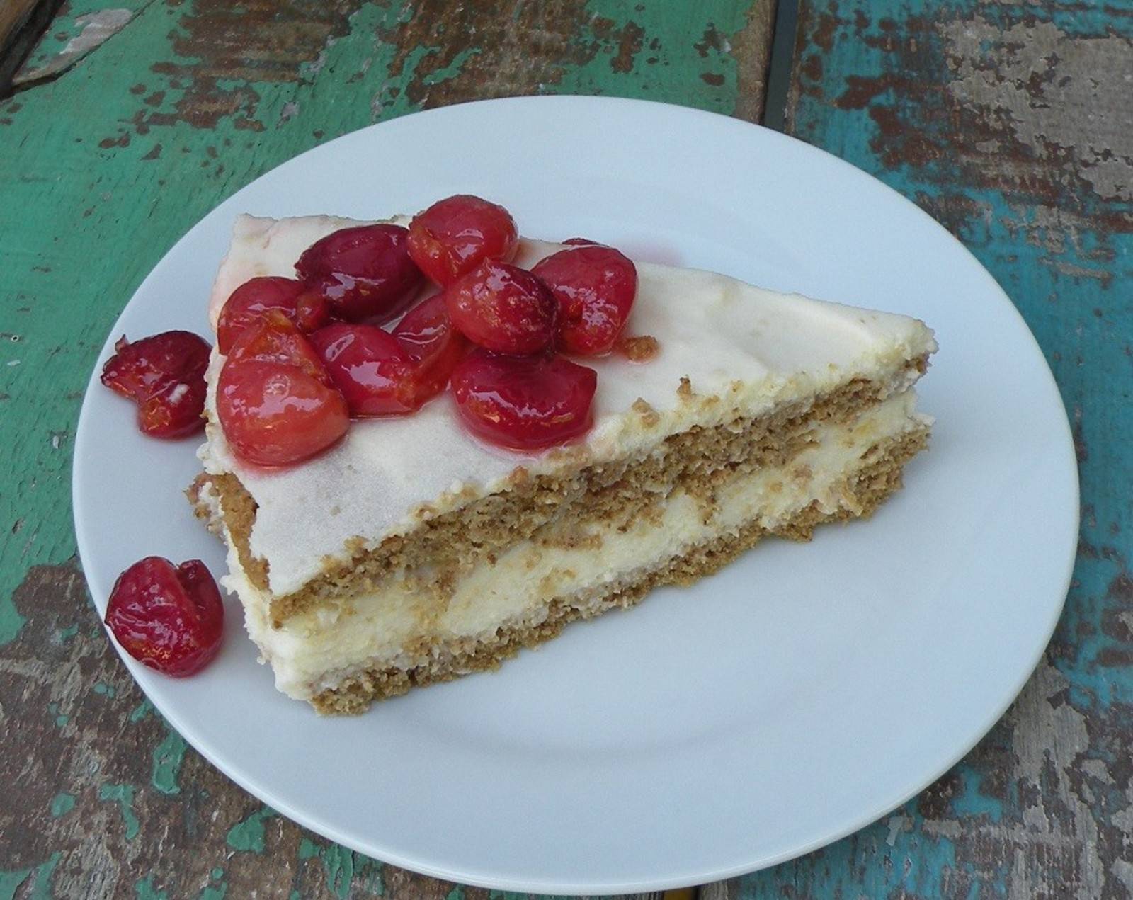 Mandeltorte mit Kirschtopping Rezept - ichkoche.de