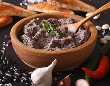 Frijoles refritos - Gebackene Bohnen Frijoles refritos - Gebackene Bohnen