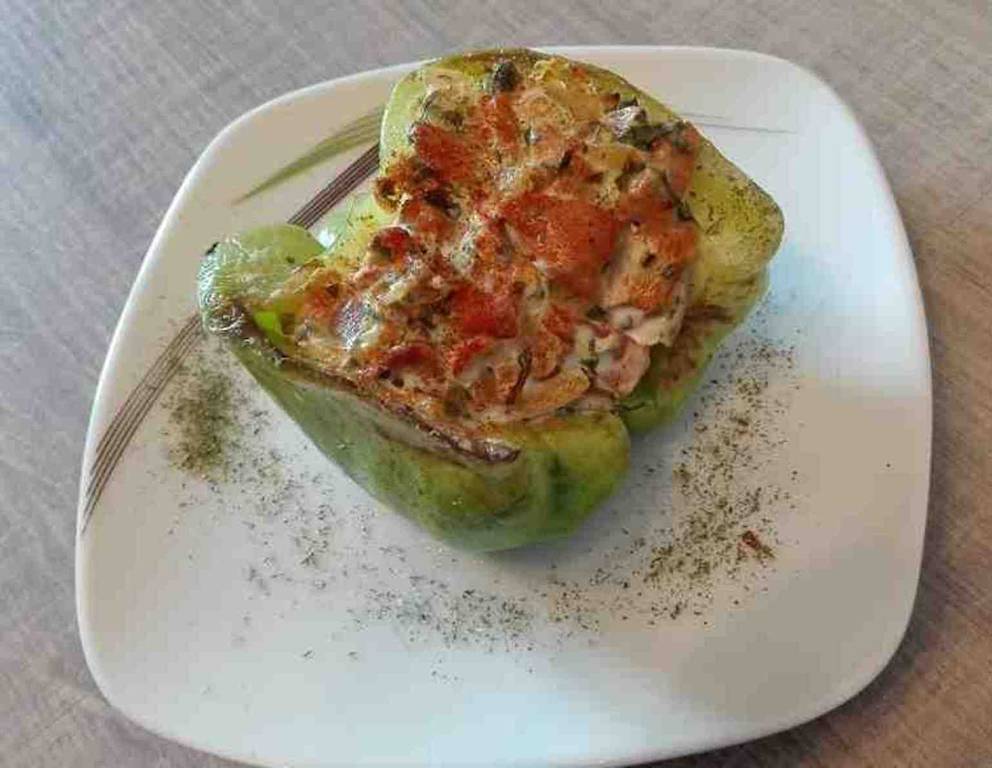 Gefüllte Paprika mit Eierschwammerl Gefüllte Paprika mit Eierschwammerl