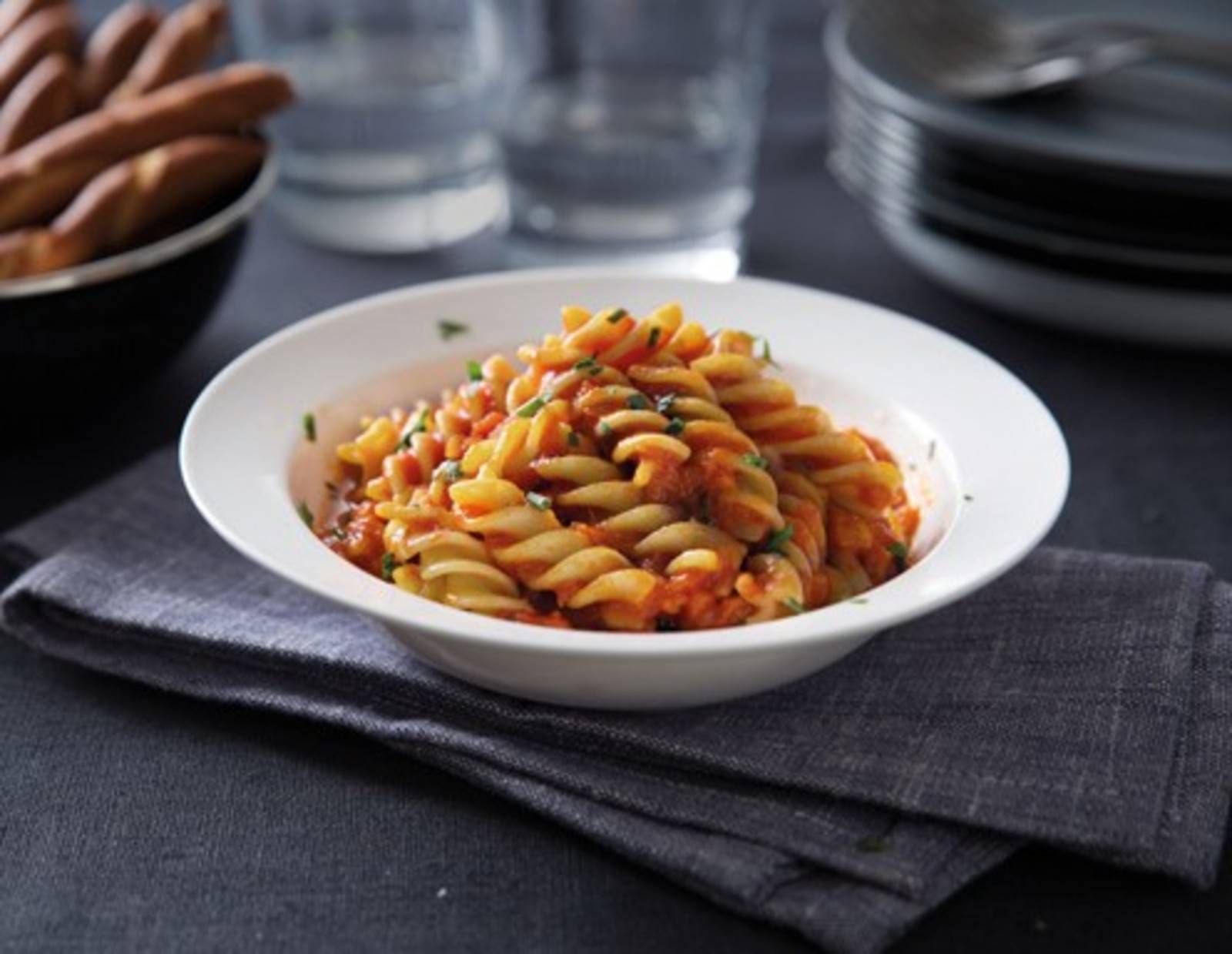 Fusilli Napoletana mit frischen aromatischen Kräutern Rezept
