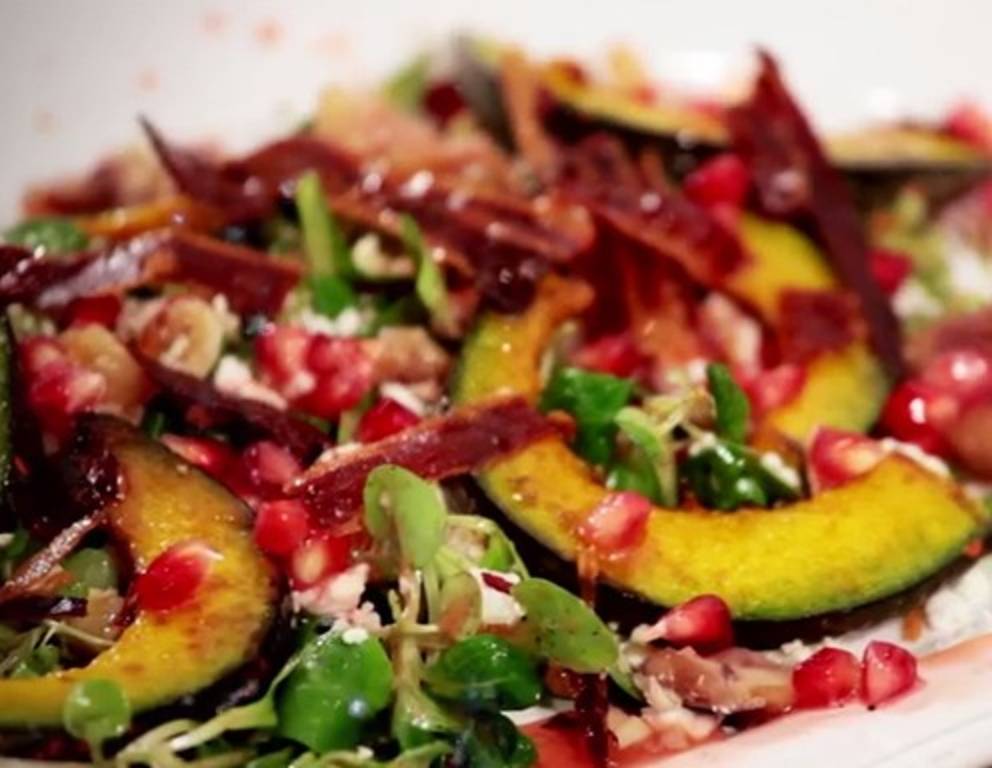 Winterlicher Vogerlsalat mit Vanille-Dressing Winterlicher Vogerlsalat mit Vanille-Dressing