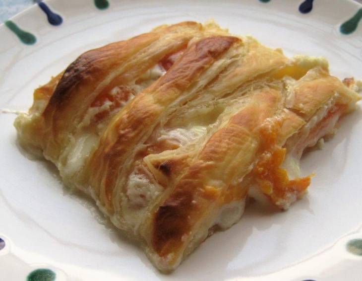 Marillentopfenstrudel