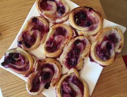 Beeren-Pudding-Schnecken