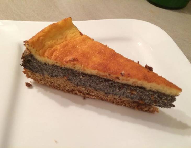 Mohn-Sauerrahm-Torte