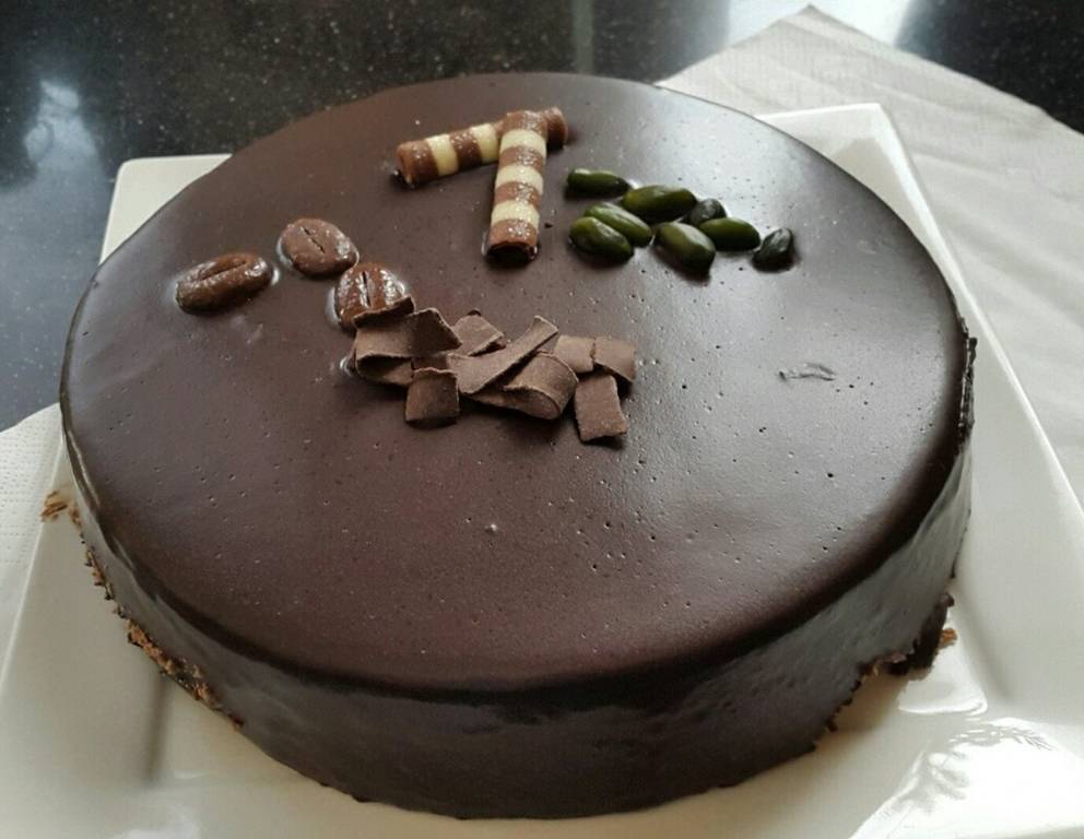 Orangen-Trüffel-Schokoladen-Torte Orangen-Trüffel-Schokoladen-Torte