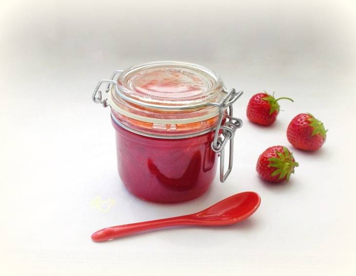 Erdbeer-Sekt-Marmelade
