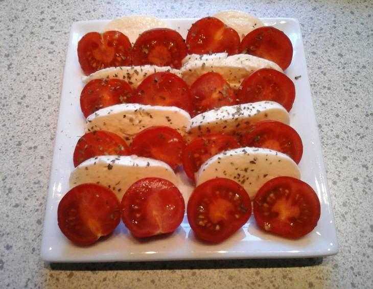 Mozzarella-Tomaten Caprese Mozzarella-Tomaten Caprese