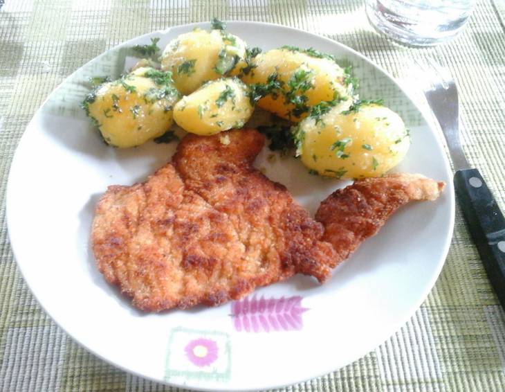 Putenschnitzel mit Petersilkartoffeln