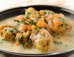 Hendl mit Paradeisern und Thymian Hendl mit Paradeisern und Thymian