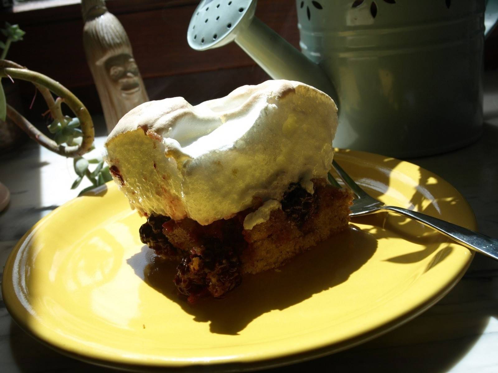 Brombeerkuchen mit Schneehaube Rezept - ichkoche.de Brombeerkuchen mit Schneehaube Rezept - ichkoche.de