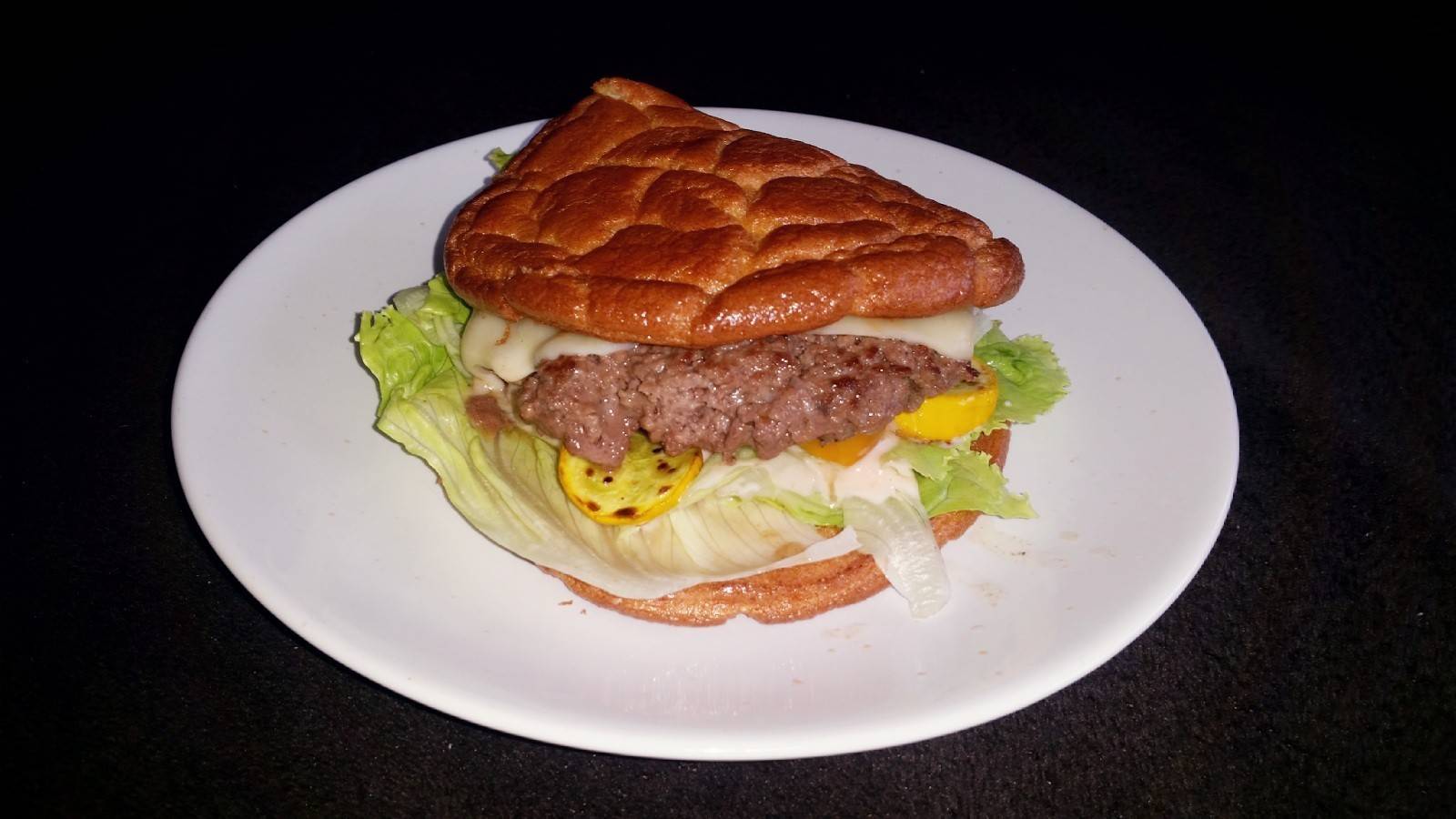 Burger mit Cloudbread-Buns