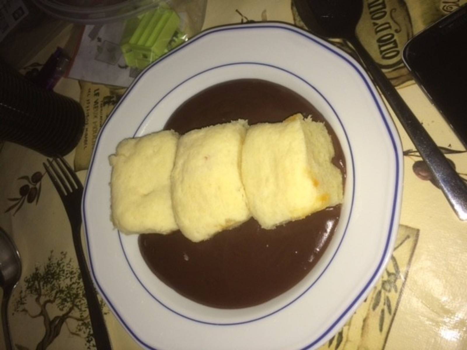 Buchteln in Schokoladensauce Rezept - ichkoche.ch Buchteln in Schokoladensauce Rezept - ichkoche.ch