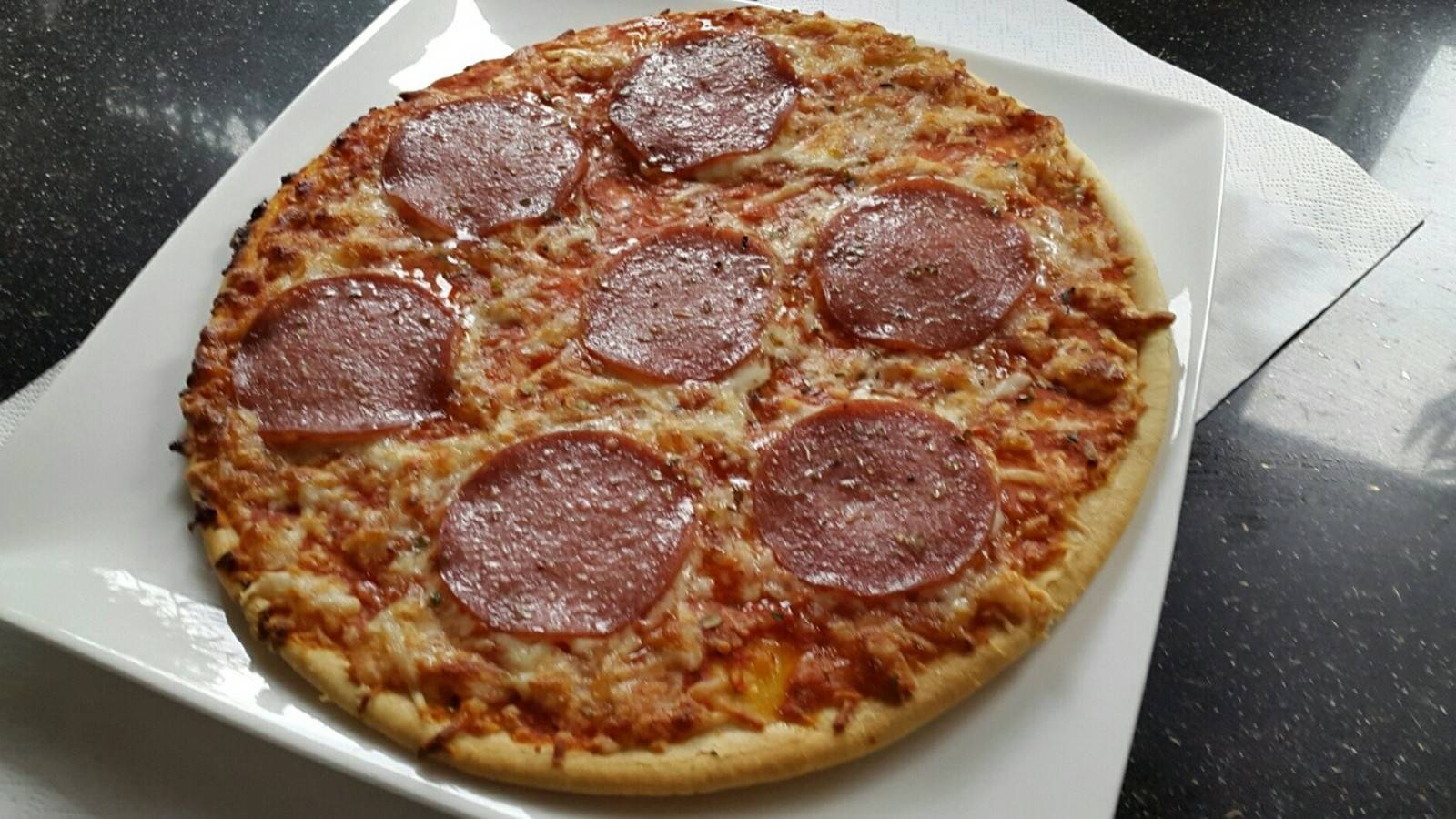 Pizza Salami