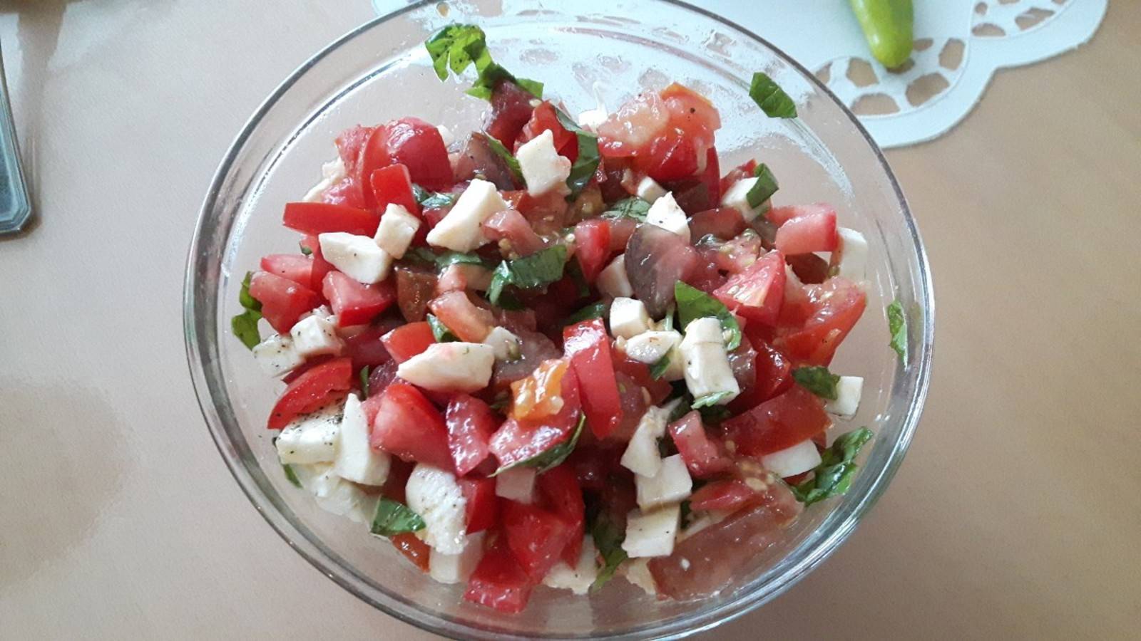 Tomaten-Mozzarella-Salat