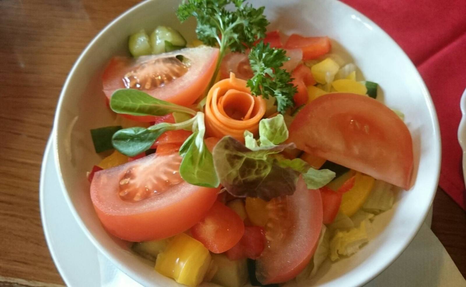 Gemischter Salat Rezept - ichkoche.ch Gemischter Salat Rezept - ichkoche.ch