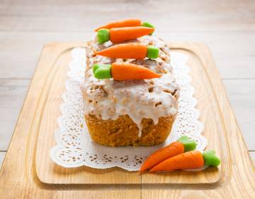Karottenkuchen mit Nüssen