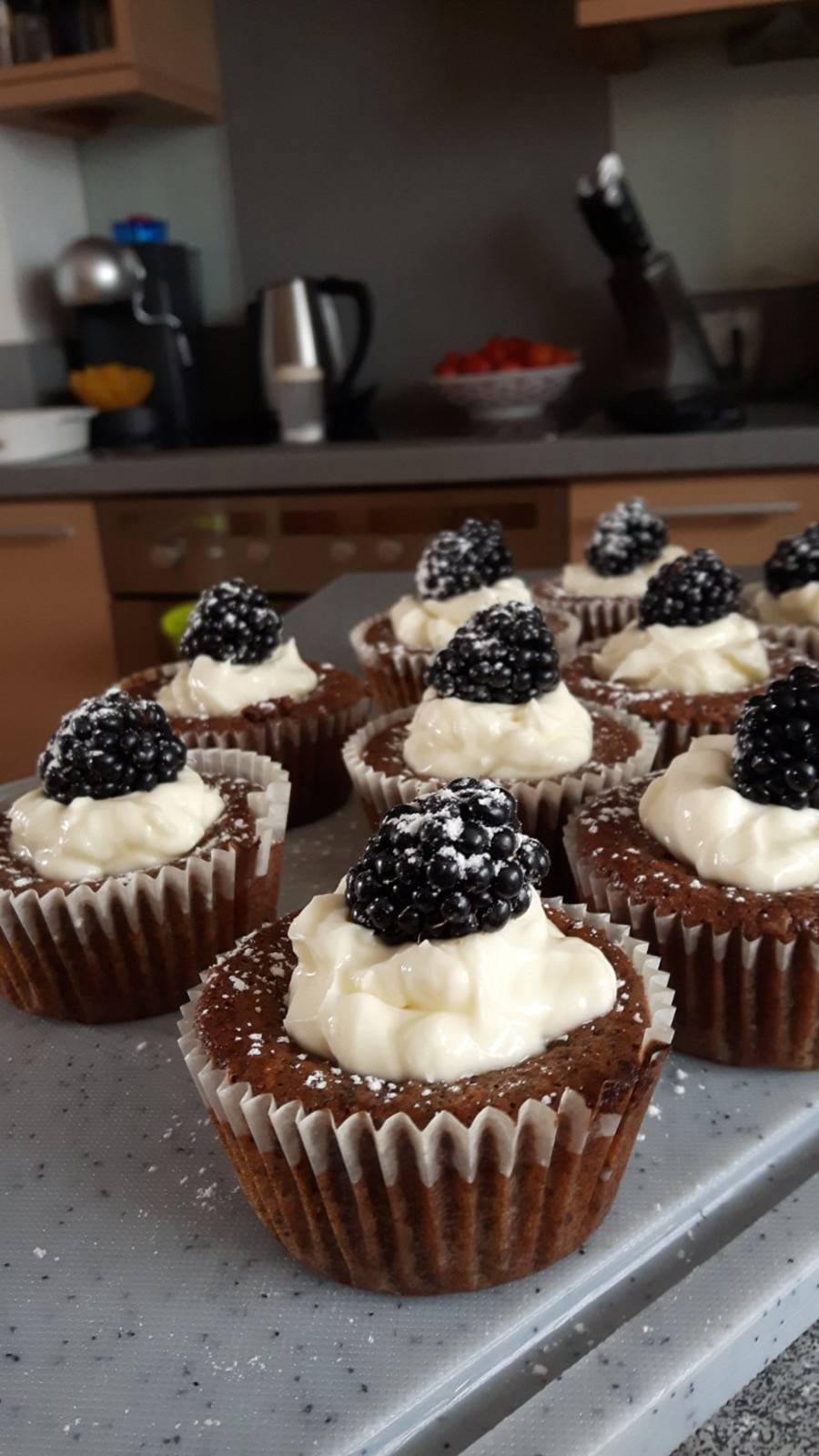 Mohn-Cupcakes