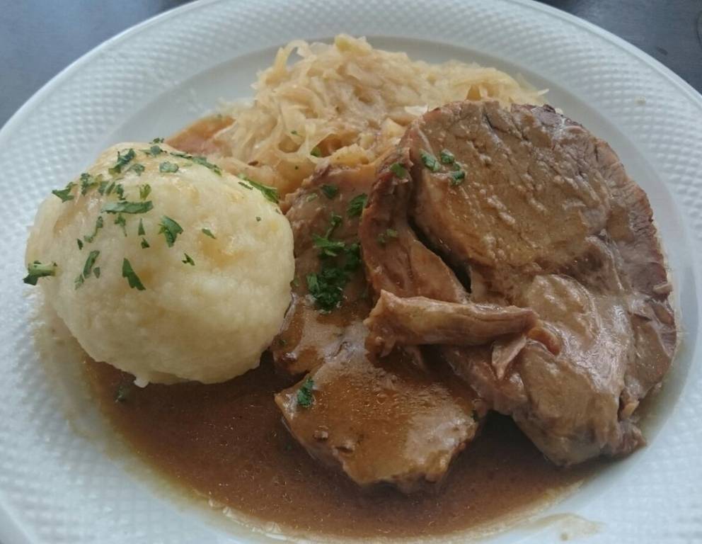 Saftiger Schweinsbraten Saftiger Schweinsbraten