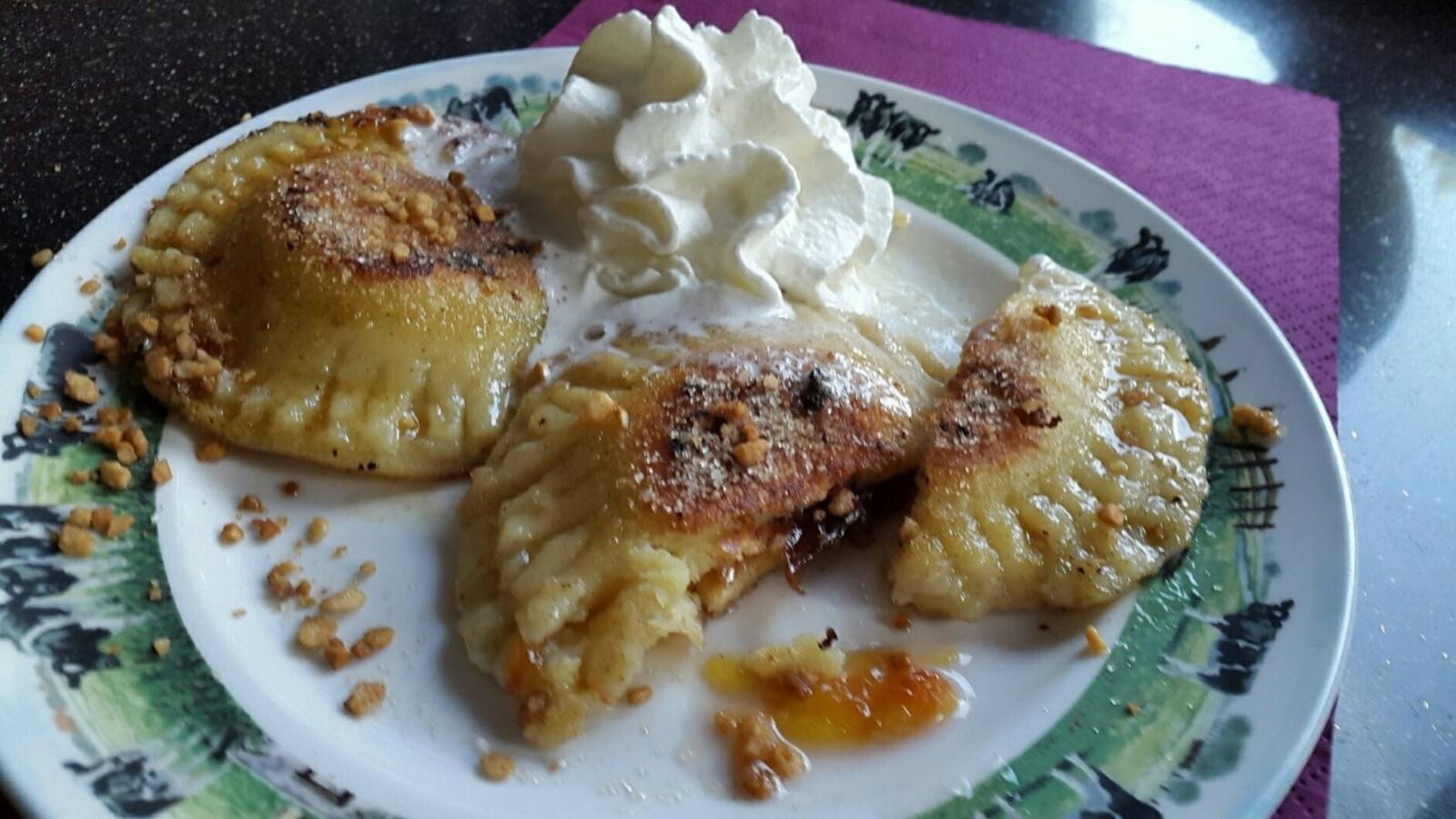 Apfel-Maultaschen