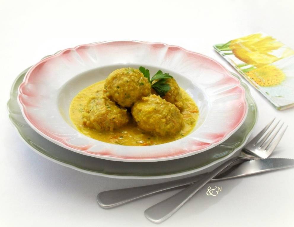 Indische Fleischbällchen in Nusssauce Indische Fleischbällchen in Nusssauce