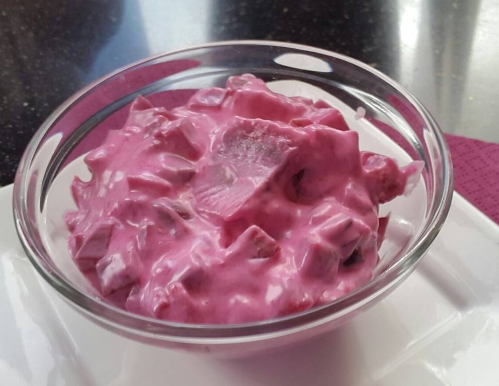 Heringssalat mit Roten Rüben Heringssalat mit Roten Rüben