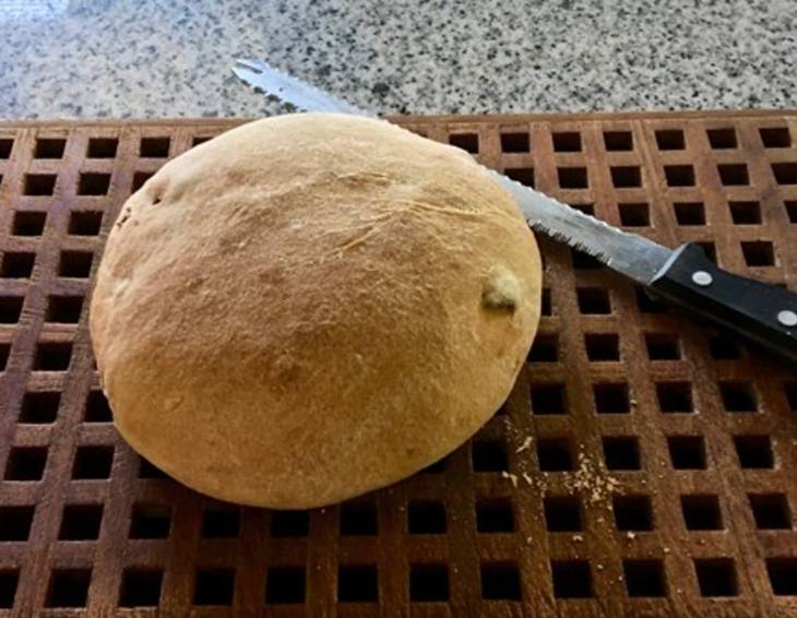 Olivenbrot Olivenbrot