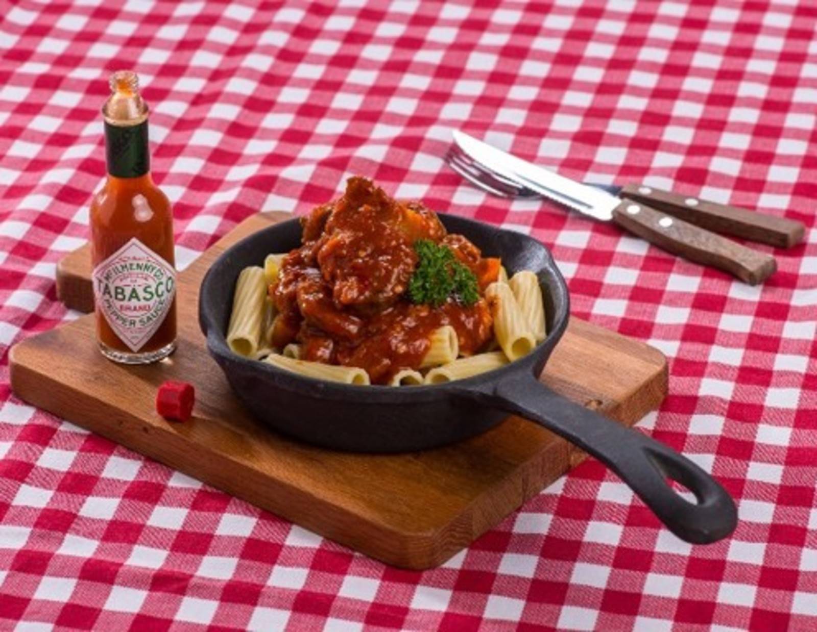 Feuriges Rinder-Saft-Gulasch Rezept - ichkoche.de Feuriges Rinder-Saft-Gulasch Rezept - ichkoche.de