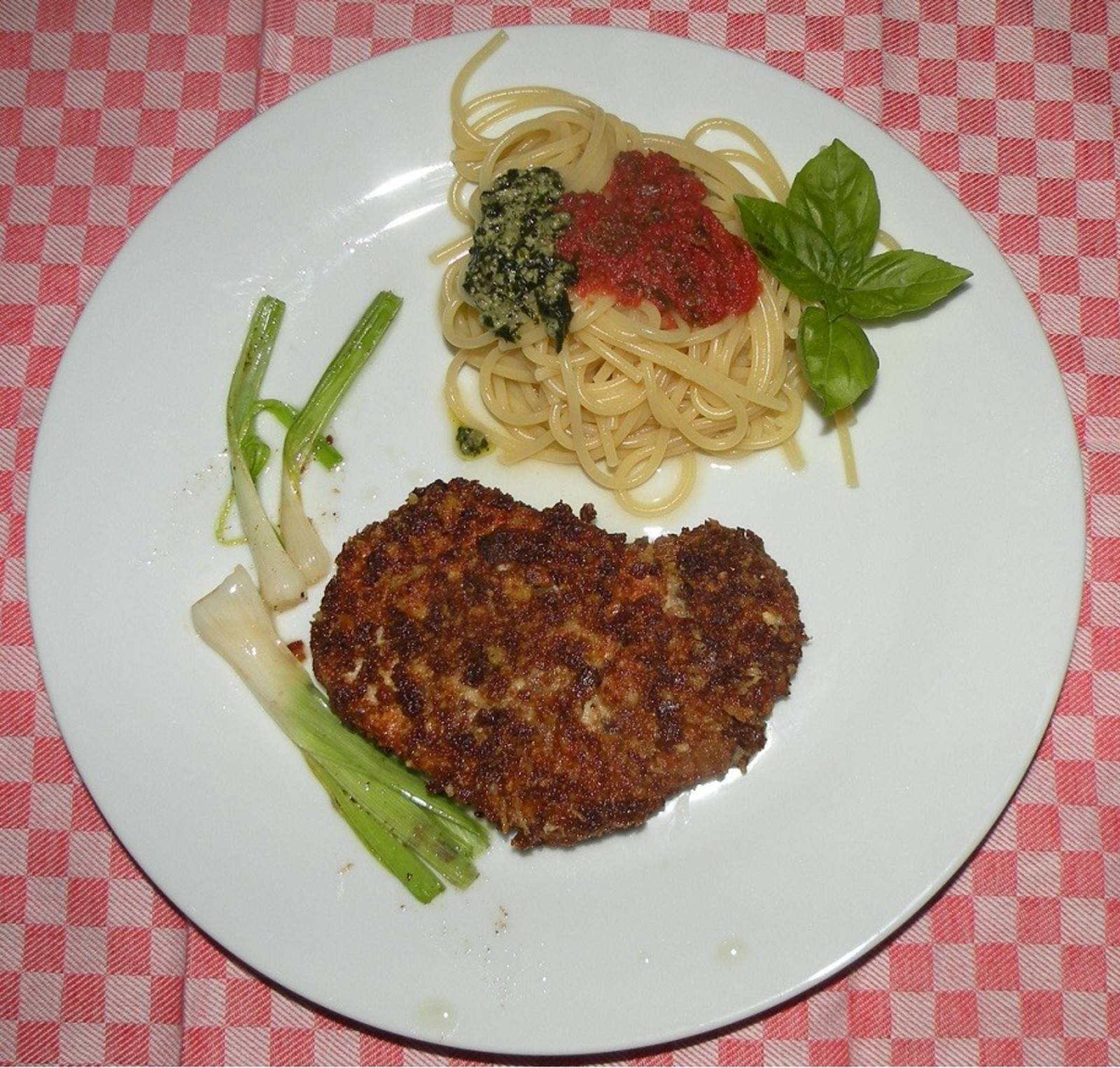 Kotelett mit Scharzbrotbrösel-Parmesan-Panier