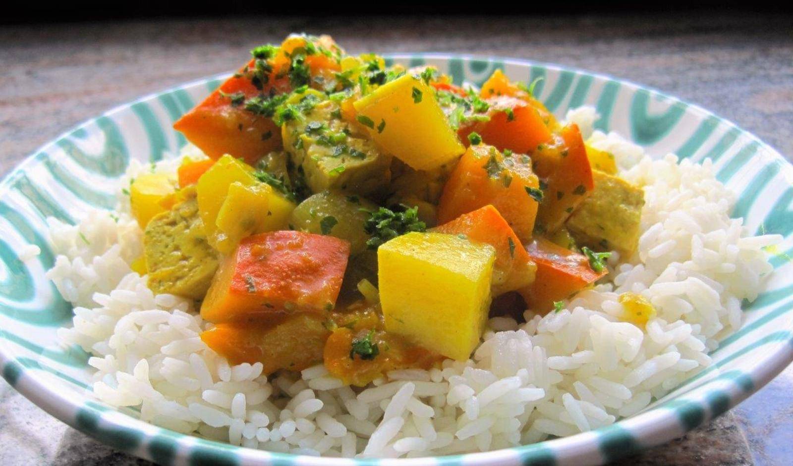 Herbstliches Gemüsecurry mit Reis Rezept - ichkoche.at Herbstliches Gemüsecurry mit Reis Rezept - ichkoche.at