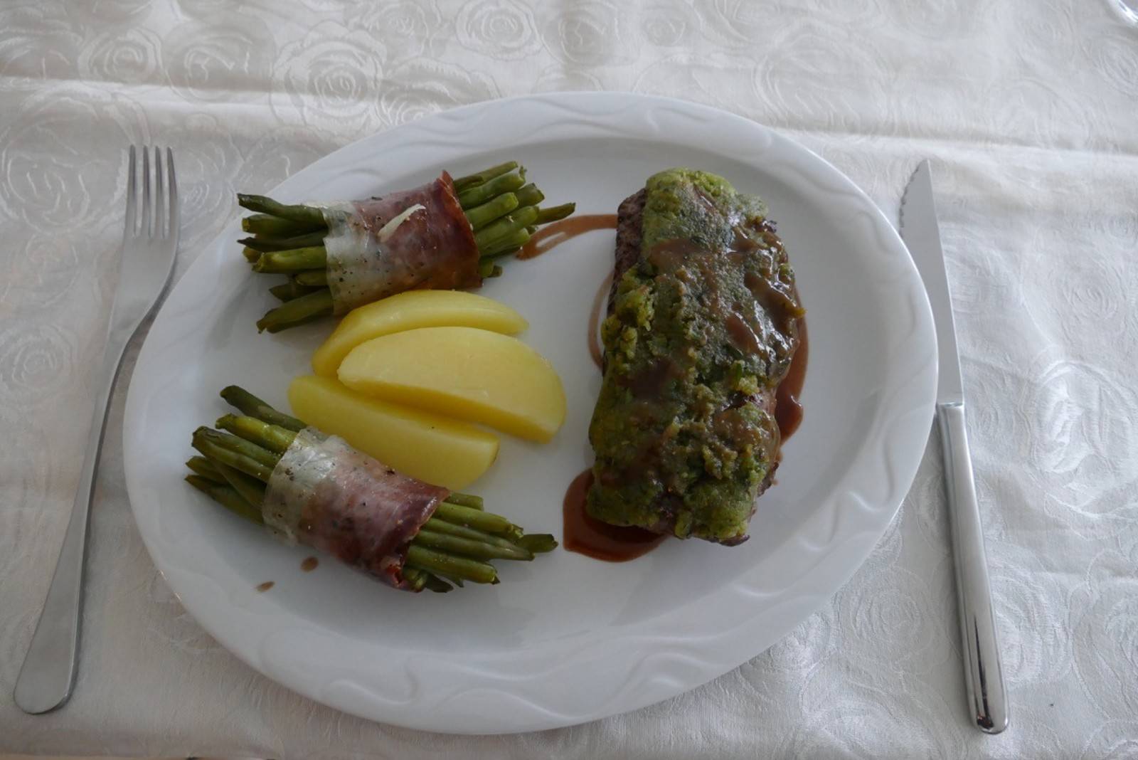 Rindersteak mit Kräuterkruste