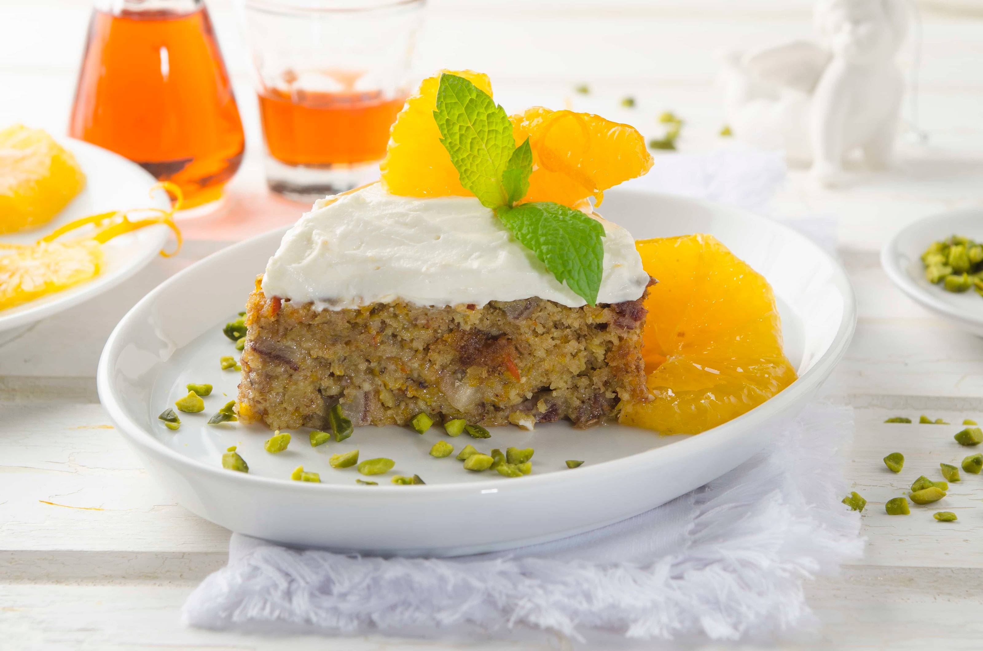 Getränkter Dinkel-Grießkuchen mit Rum-Orangen Rezept