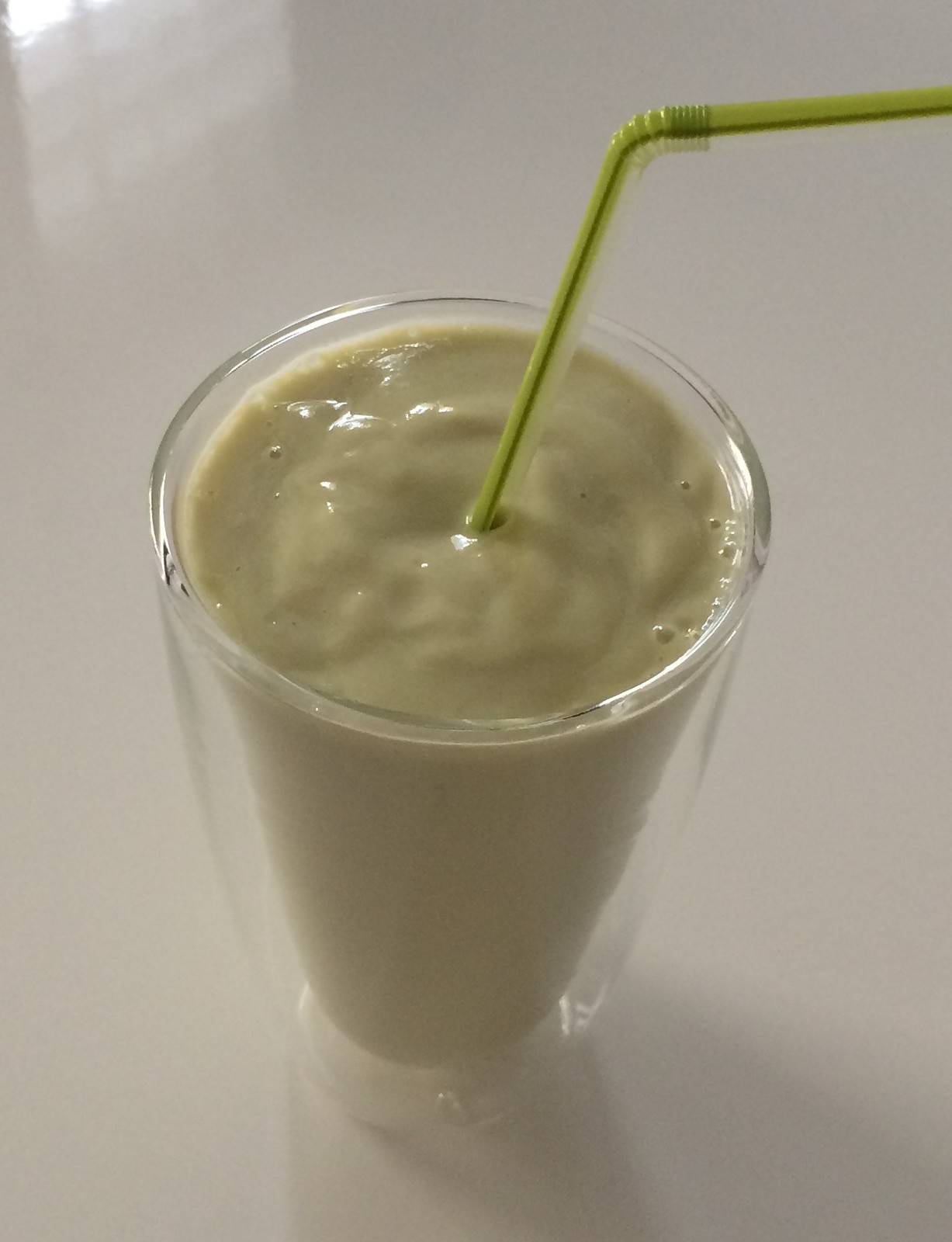 Avocado Hafer Smoothie Rezept - ichkoche.ch Avocado Hafer Smoothie Rezept - ichkoche.ch