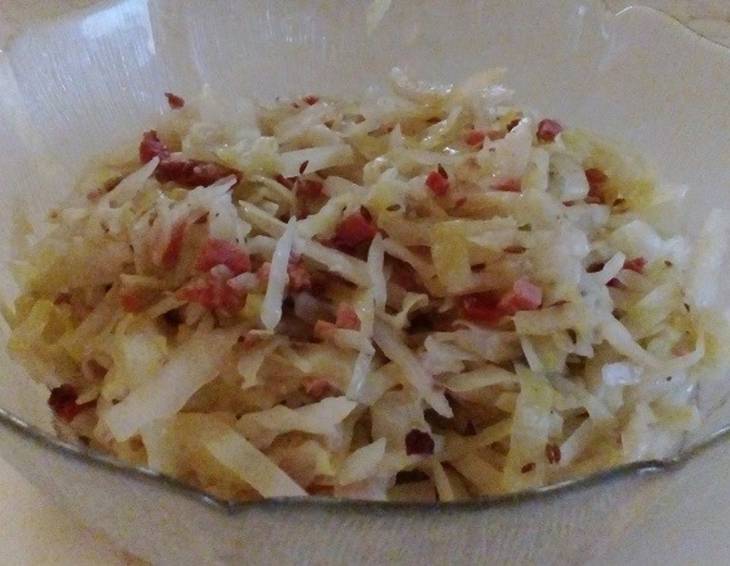Warmer Krautsalat mit Speck Warmer Krautsalat mit Speck