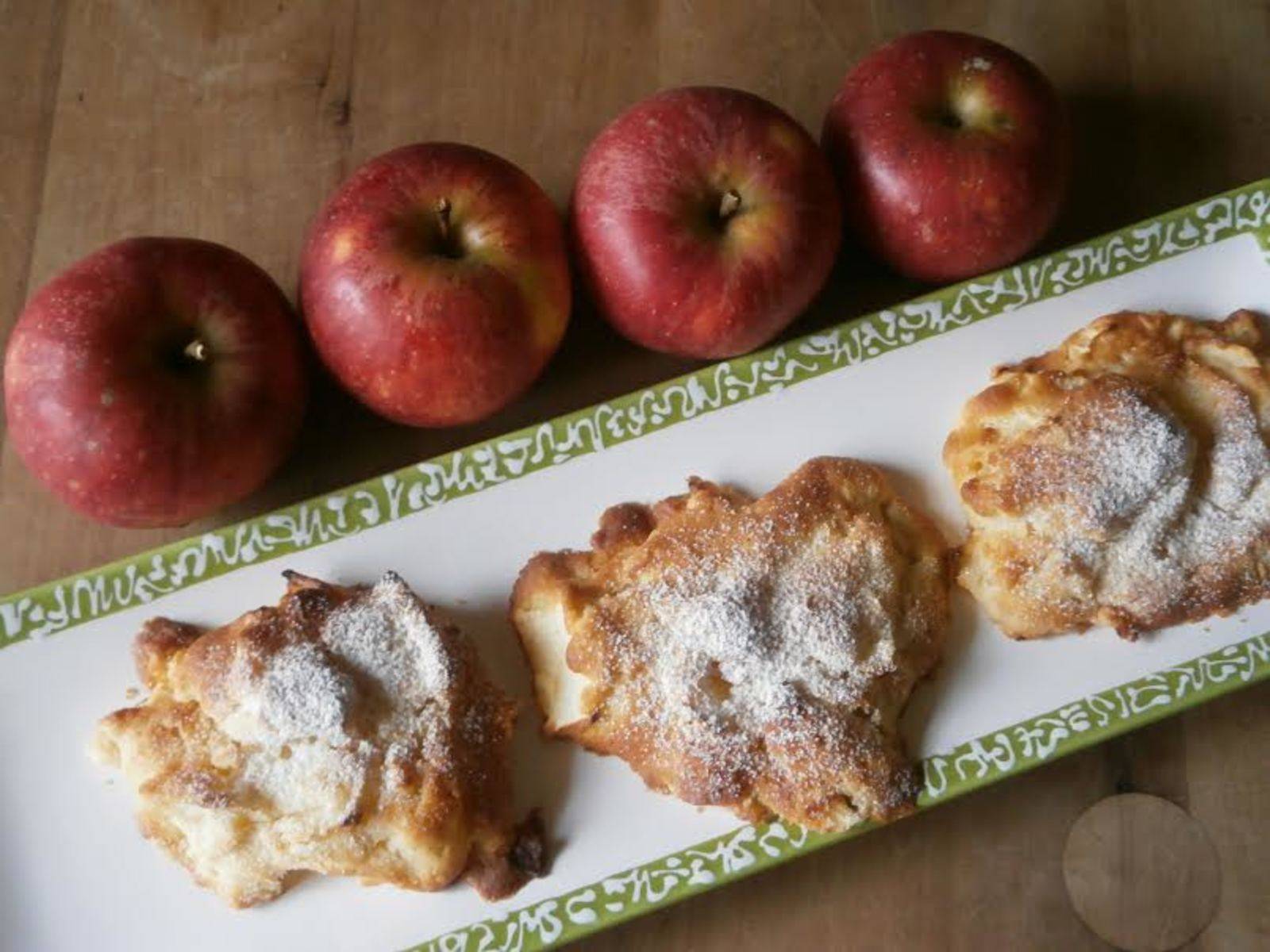 Apfelküchlein Rezept - ichkoche.de Apfelküchlein Rezept - ichkoche.de