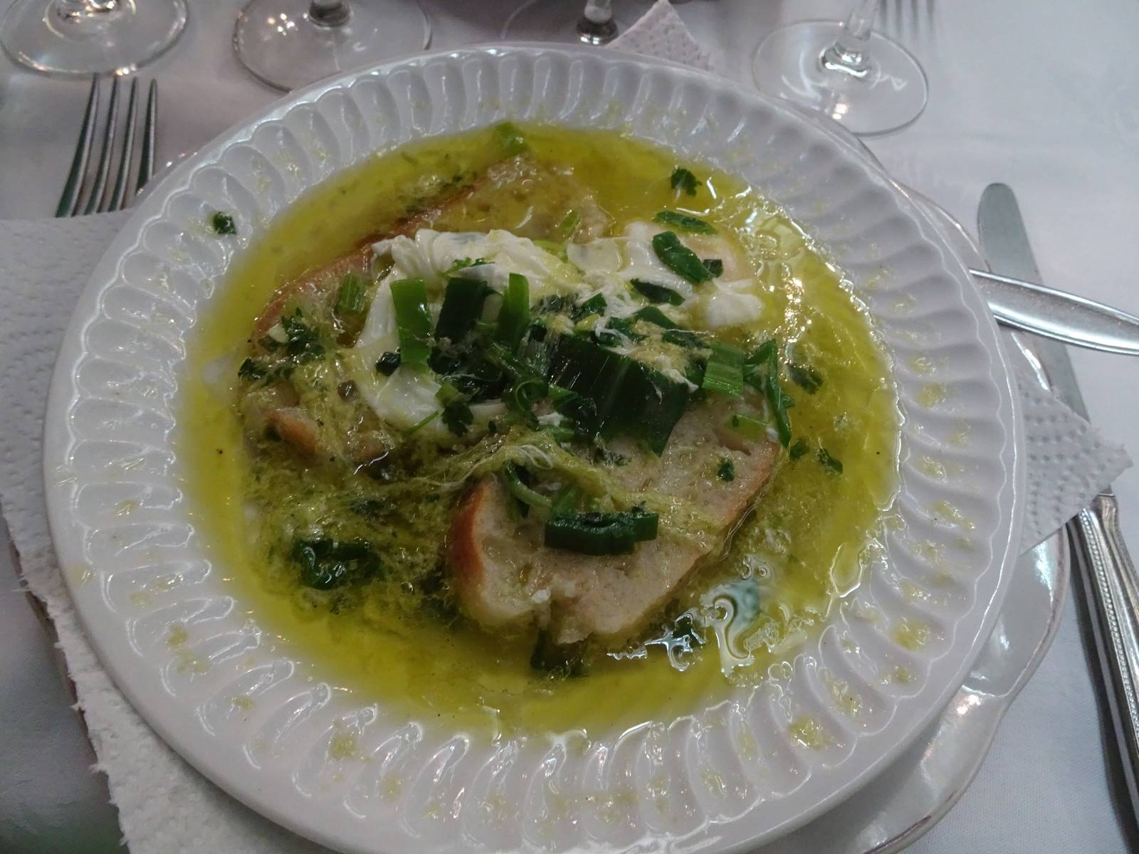 Sopa a alentejana - Suppe nach Alentejo-Art
