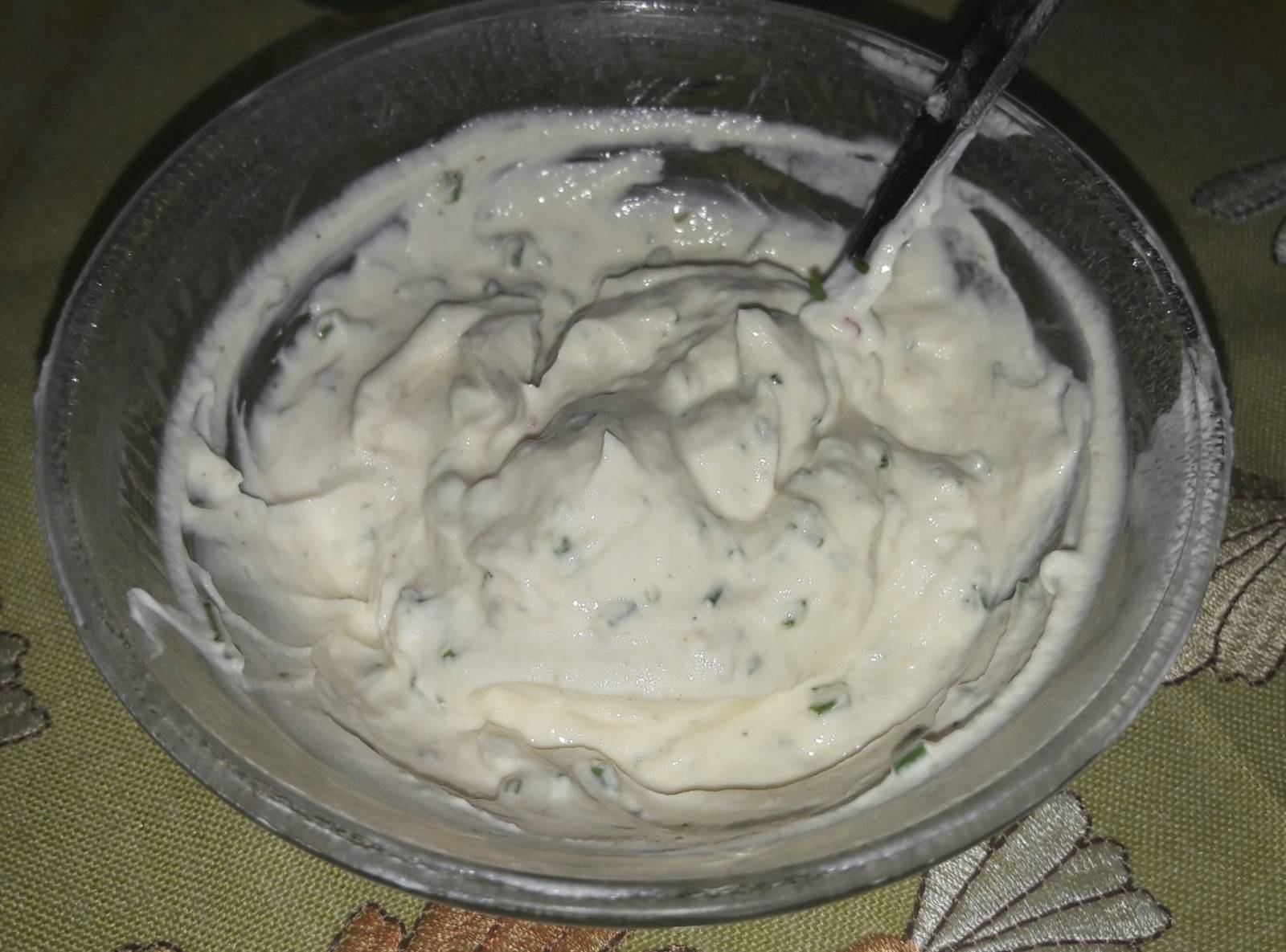 Sauerrahm-Joghurt-Knoblauch-Sauce