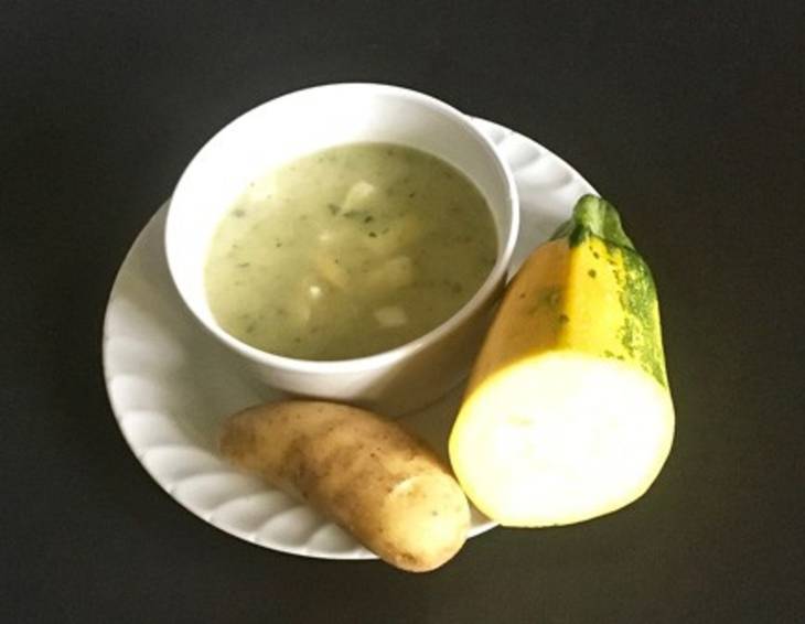 Zucchinicremesuppe Zucchinicremesuppe