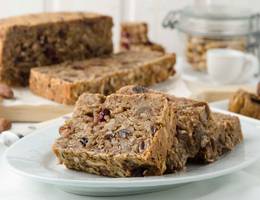 Weihnachtliches Früchtebrot aus der Heißluftfritteuse Weihnachtliches Früchtebrot aus der Heißluftfritteuse