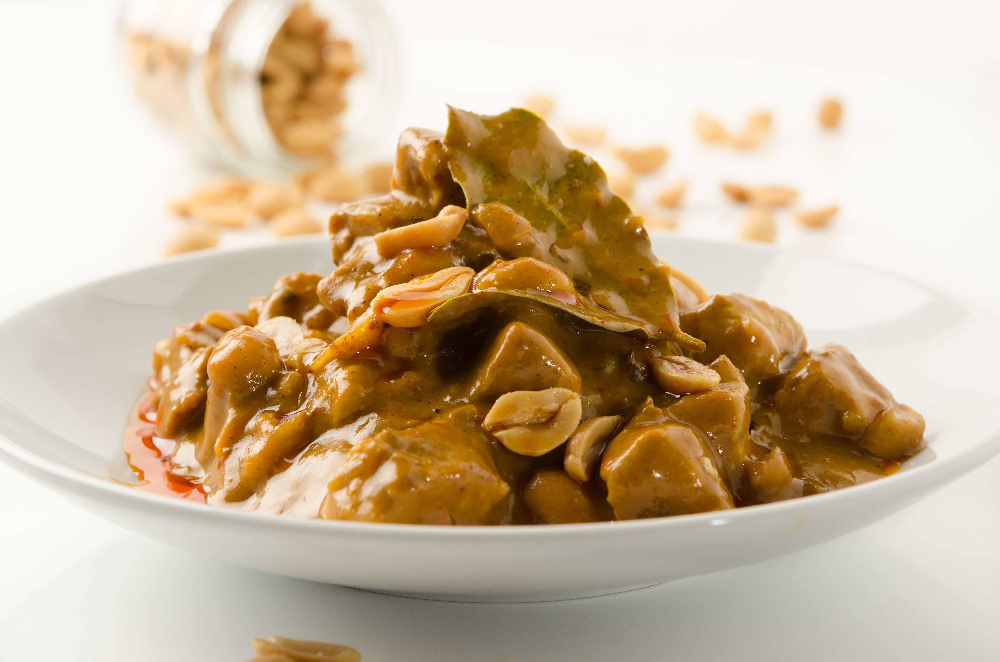 Putencurry mit Erdnüssen