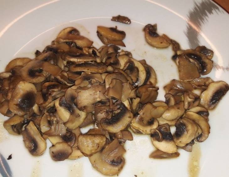 Gebratene mediterrane Champignons