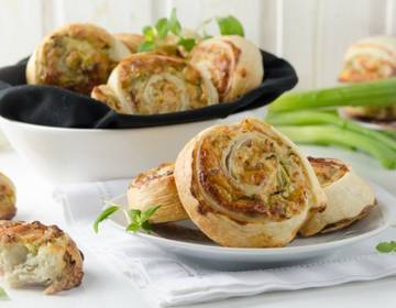 Blätterteigschnecken aus der Heißluftfritteuse Blätterteigschnecken aus der Heißluftfritteuse