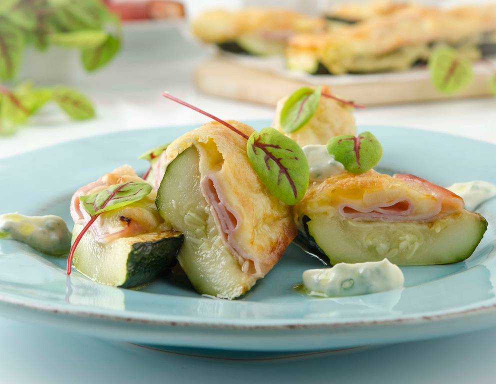 Überbackene Zucchini aus der Heißluftfritteuse Überbackene Zucchini aus der Heißluftfritteuse