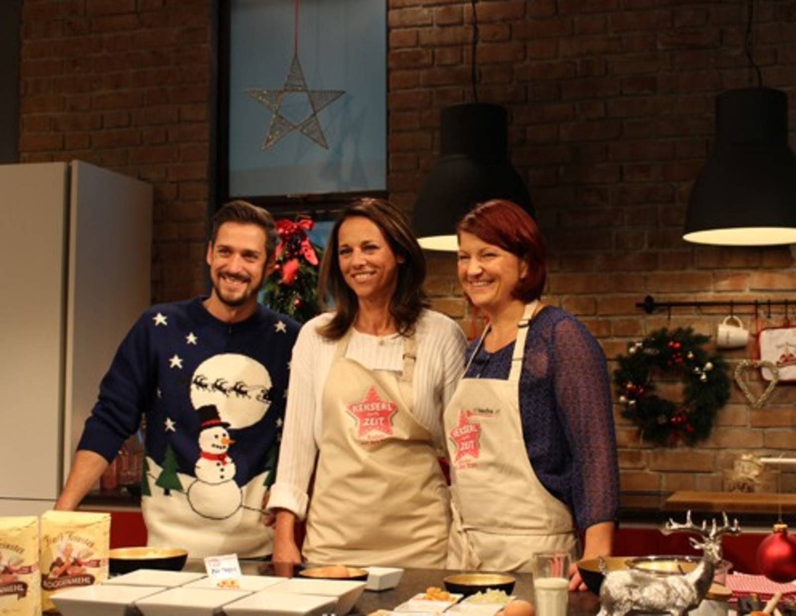 ichkoche.at-Konditormeisterin Christine Egger und Vera Russwurm backen gemeinsam Lebkuchen.