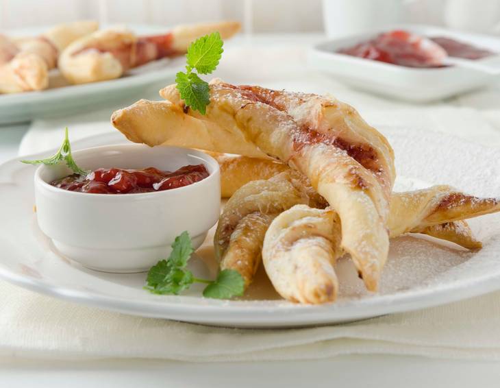 Marmeladenkipferl aus der Heißluftfritteuse Marmeladenkipferl aus der Heißluftfritteuse