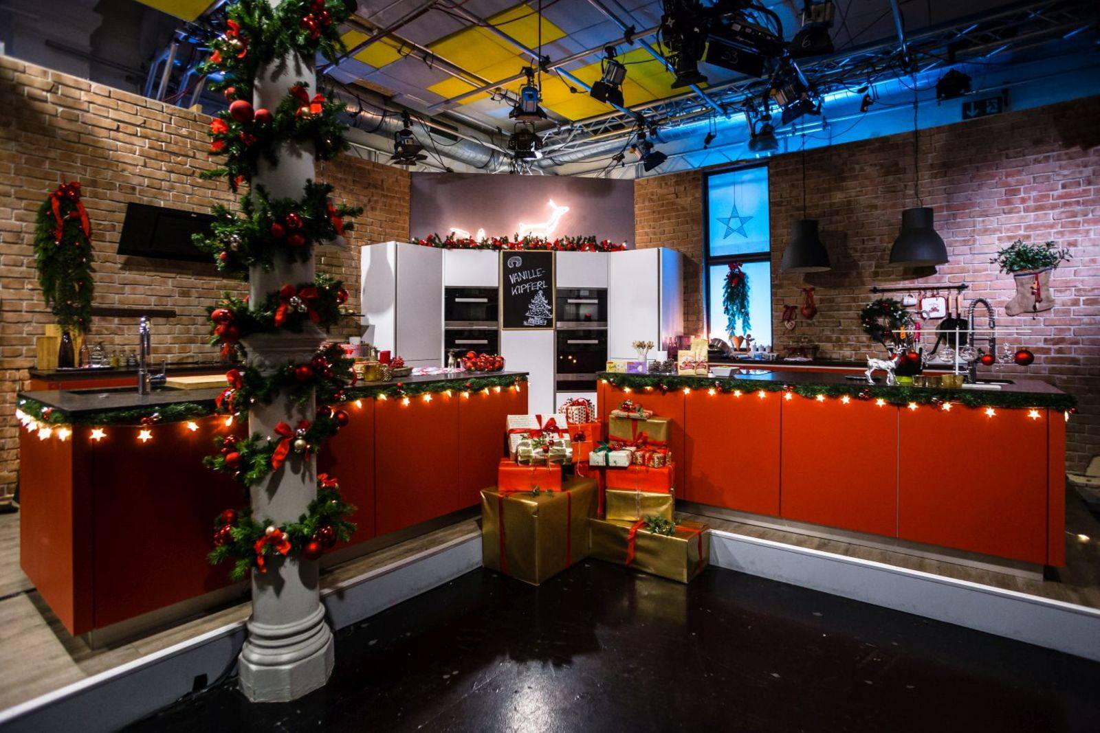 Unser wunderschöne Studioküche mit weihnachtlichen Flair!